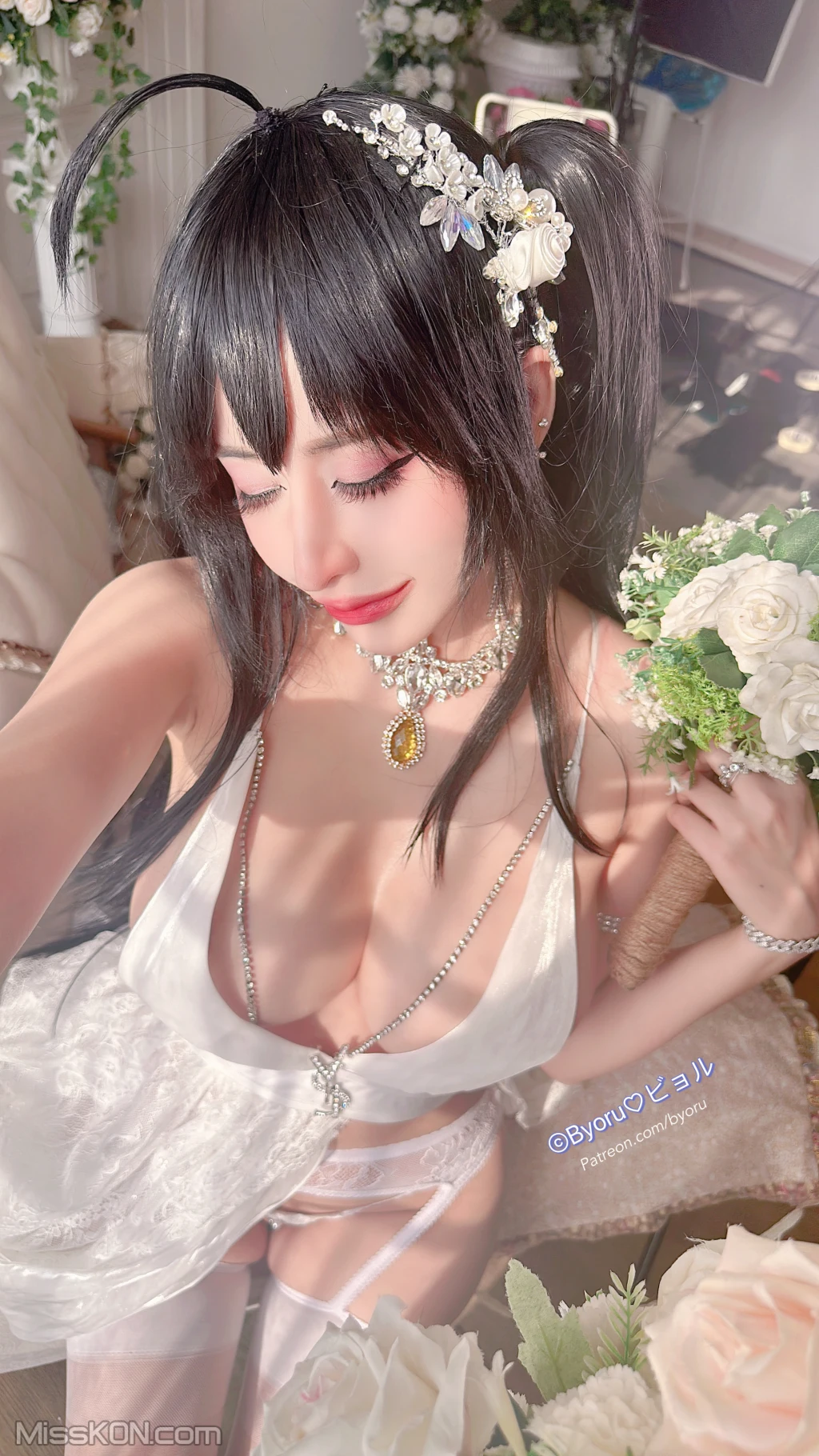 Coser@Byoru: Taihou Wedding Dress (52 ảnh )