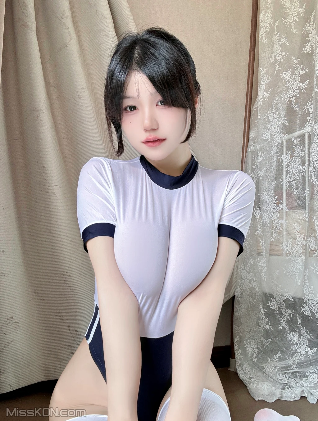 Coser@小仓千代w: 2024年03月fantia会员合集 (126 ảnh )