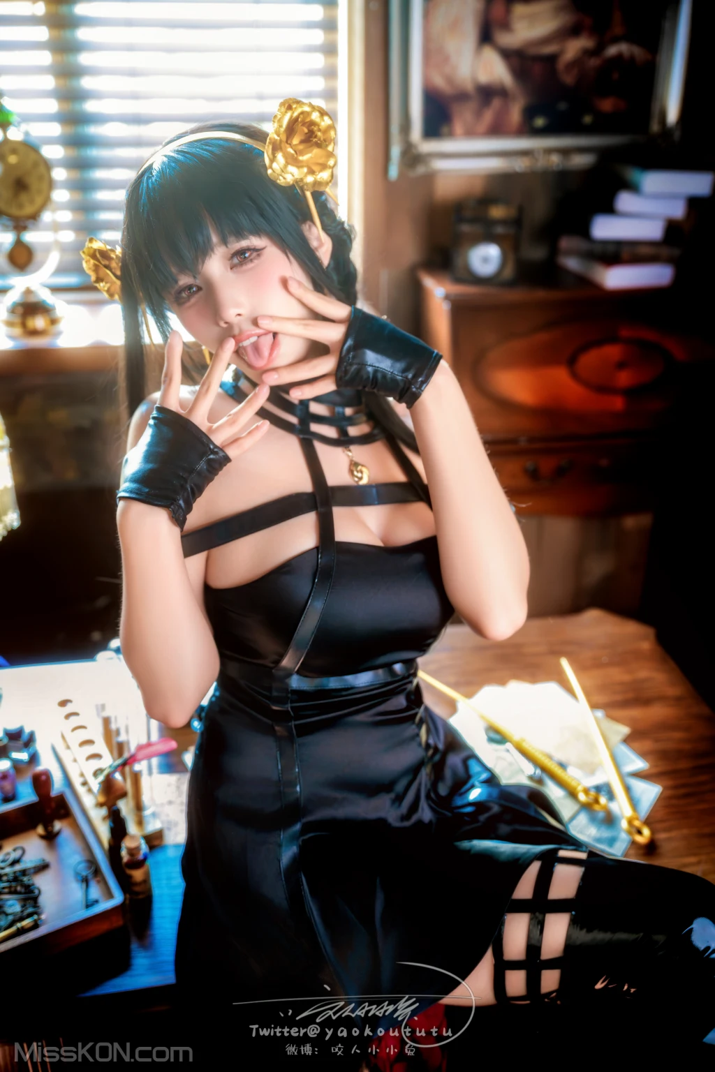 Coser@黏黏团子兔: 约尔太太 (80 ảnh )