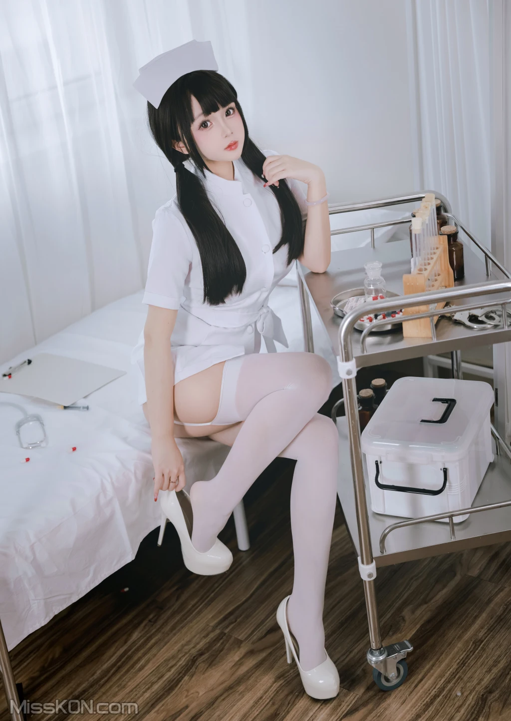 Coser@日奈娇: 诊所护士 (144 ảnh )
