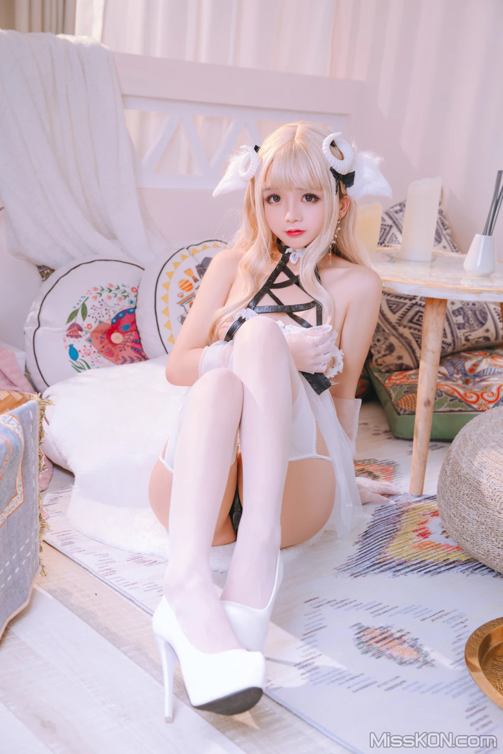 Coser@日奈娇: 白小绵羊 (70 ảnh)