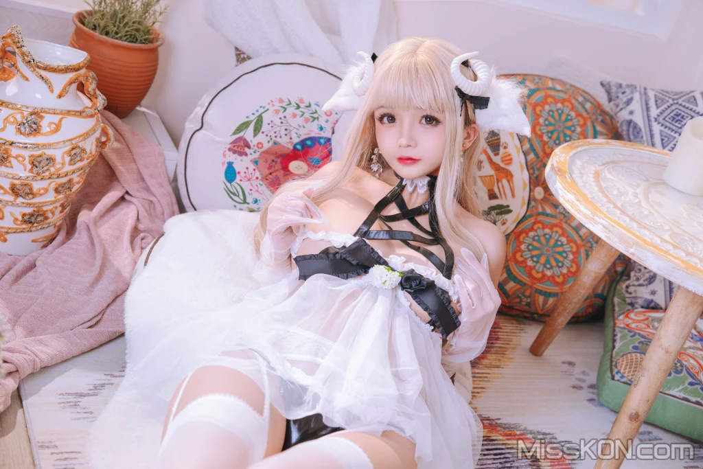 Coser@日奈娇: 白小绵羊 (70 ảnh)