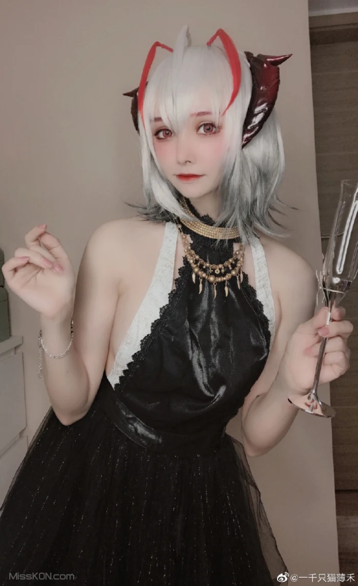 Coser@一千只猫薄禾: 微博杂图 (360 ảnh)