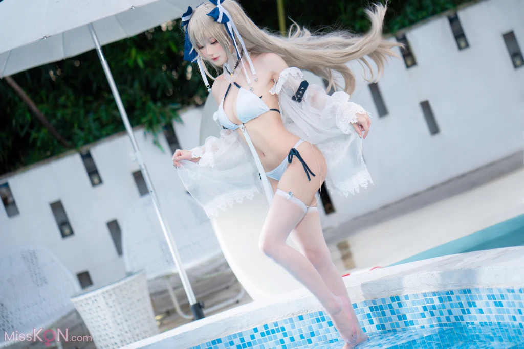 Coser@阿包也是兔娘: 安克雷奇泳装 (36 ảnh)