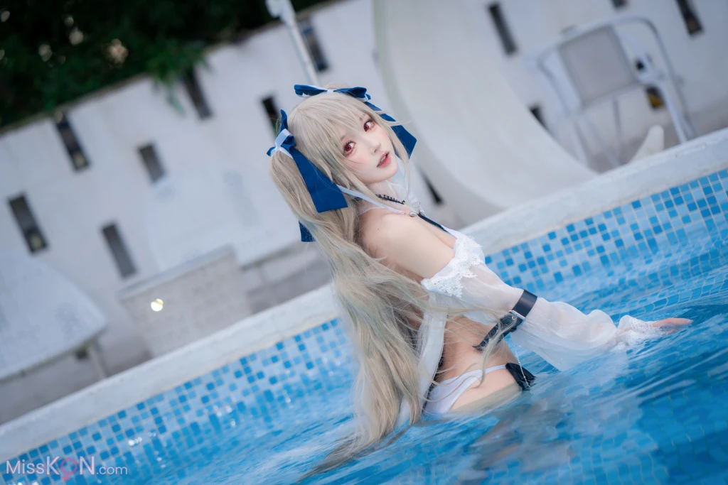 Coser@阿包也是兔娘: 安克雷奇泳装 (36 ảnh)