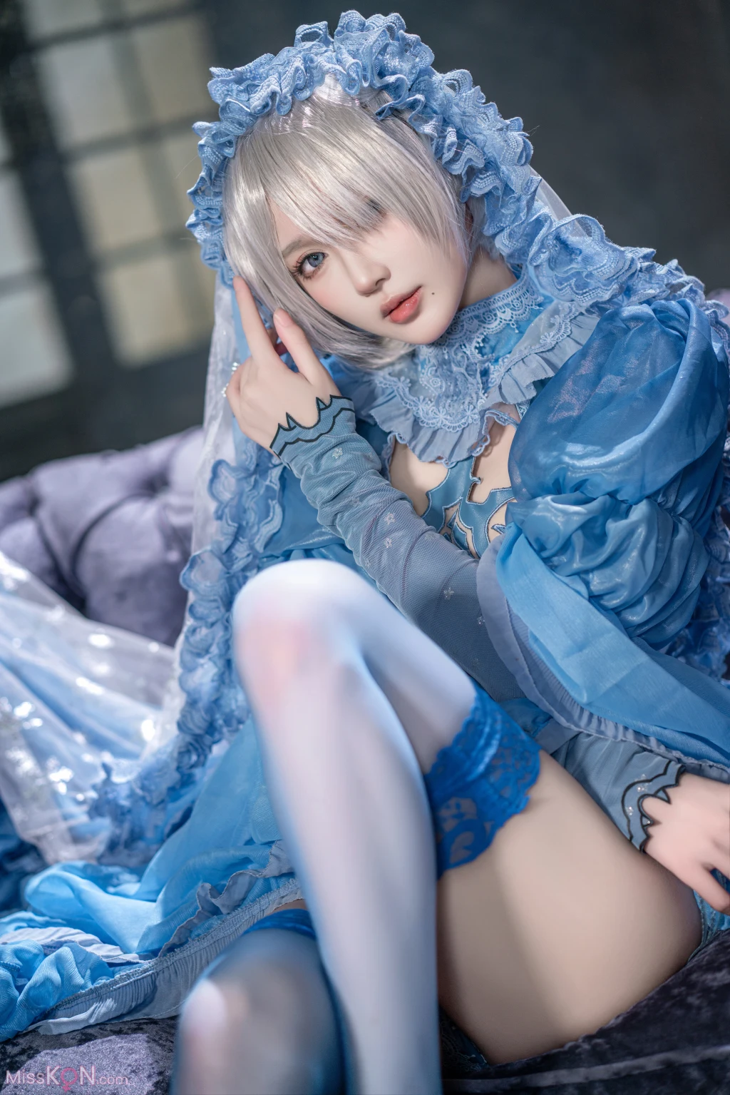 Coser@阿包也是兔娘: 冰雪2B (42 photos)