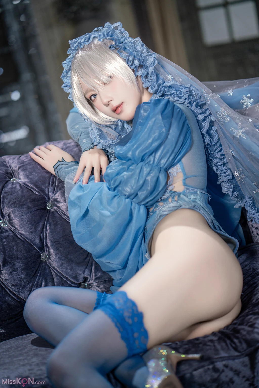 Coser@阿包也是兔娘: 冰雪2B (42 photos)