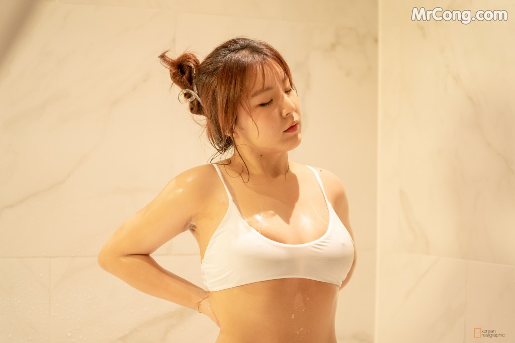 [Korean Realgraphic] No.46: Taking a shower (49 photos ) photo 2-15