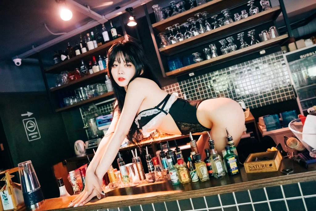[Loozy] Zia (지아) - SM Bar (211 photos) photo 1-7