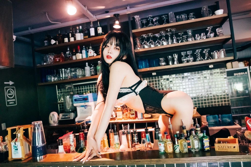 [Loozy] Zia (지아) - SM Bar (211 photos) photo 1-8