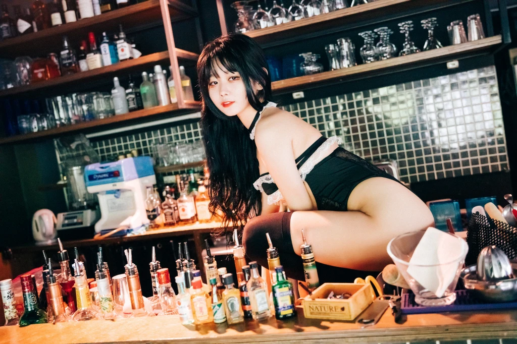 [Loozy] Zia (지아) - SM Bar (211 photos) photo 1-11