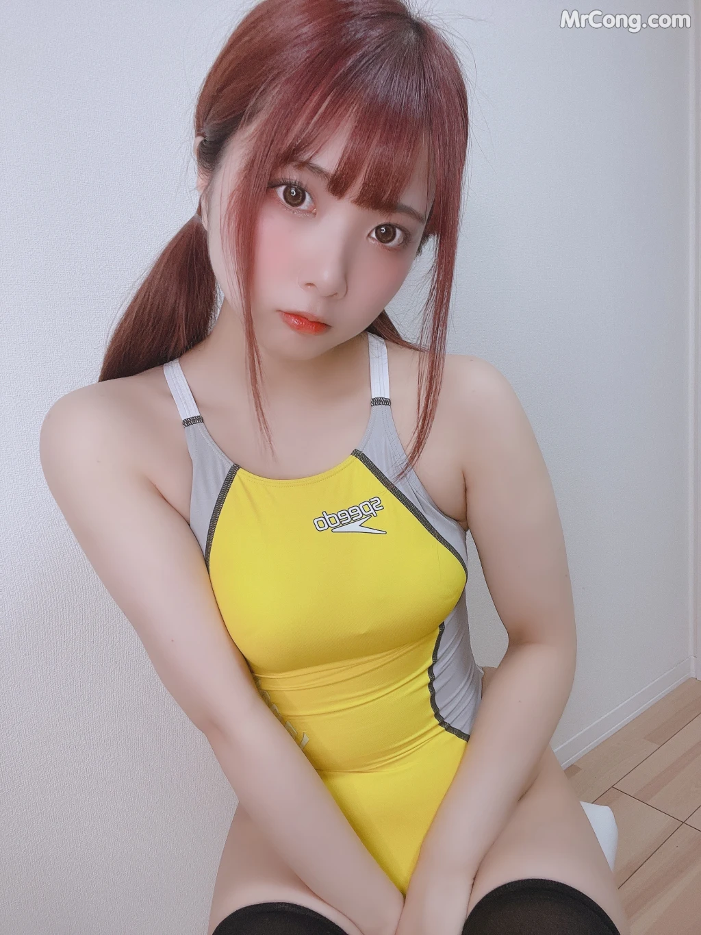 [Fantia] Tomiko (とみこ): 黄色い競泳水着💛とニーソ (58 photos) photo 2-2