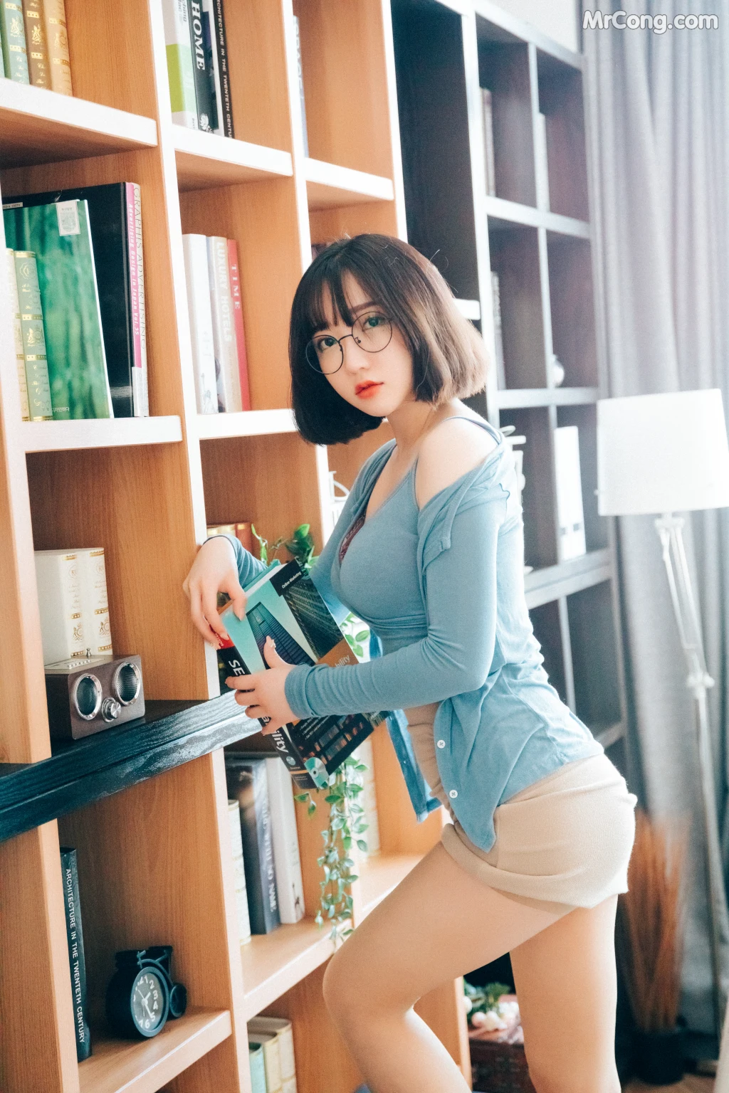 [Loozy] Son Ye-Eun (손예은): Librarian Girl (84 photos ) photo 3-15