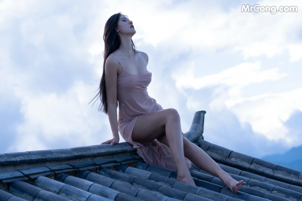 Jiu Shi A Zhu A (就是阿朱啊): The Roof (105 photos ) photo 4-1