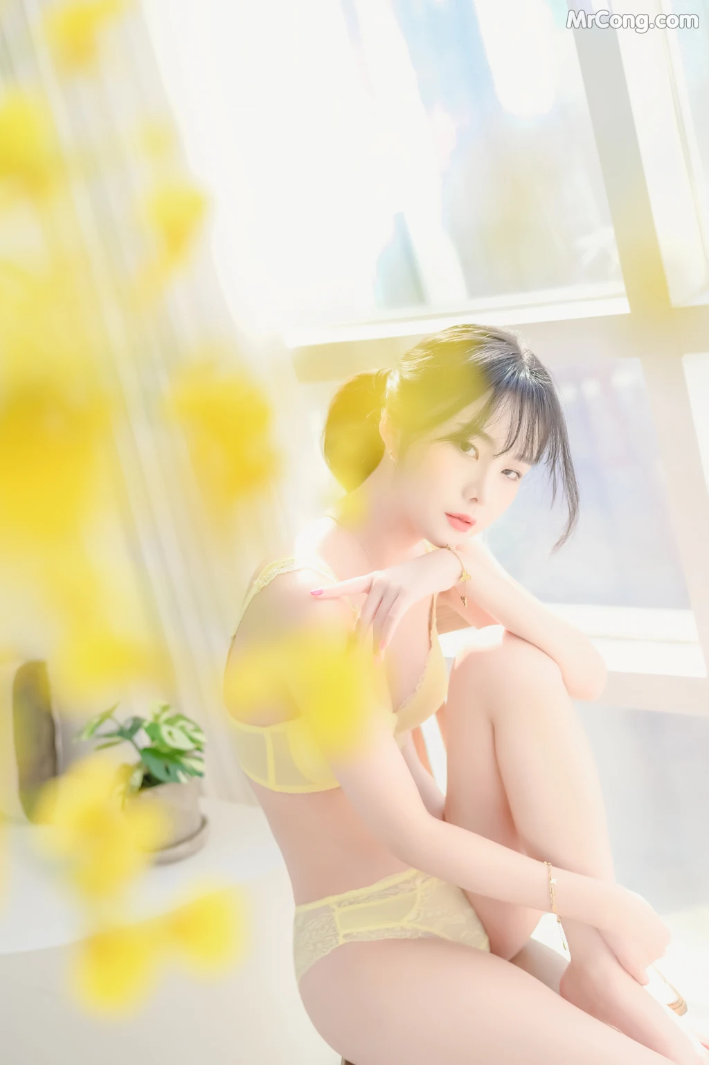 [Patreon] Yuna (유나): Flowers (26 photos) photo 1-8