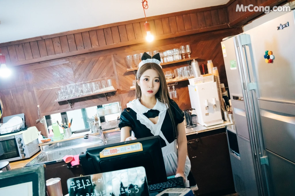 [Loozy] Bomi (보미): Maid Cafe (+S.Ver) (174 photos) photo 1-0