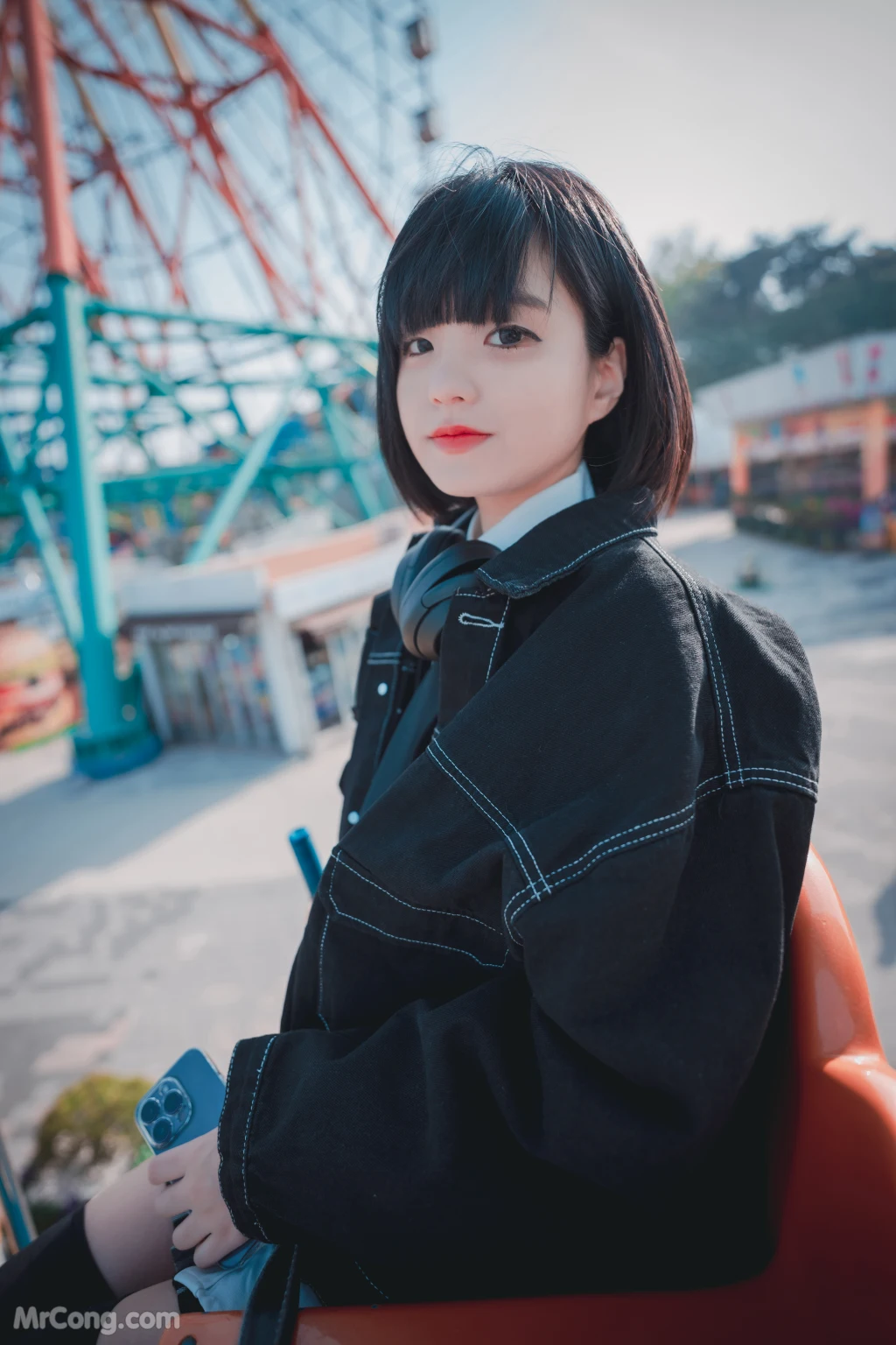 DJAWA Photo - Jeong Jenny (정제니): "Theme Park Girl" (162 photos) photo 2-13