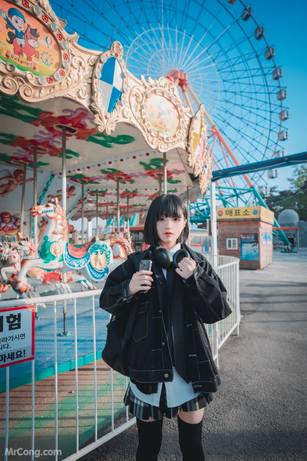 DJAWA Photo - Jeong Jenny (정제니): "Theme Park Girl" (162 photos) photo 8-3