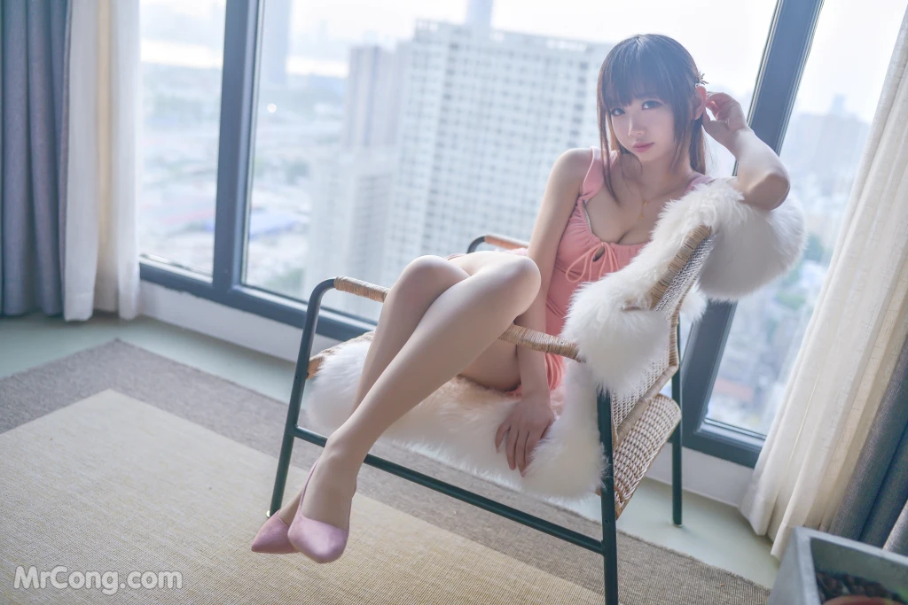 Coser@雪琪SAMA Vol.052: 粉色连衣裙 (42 photos) photo 2-8