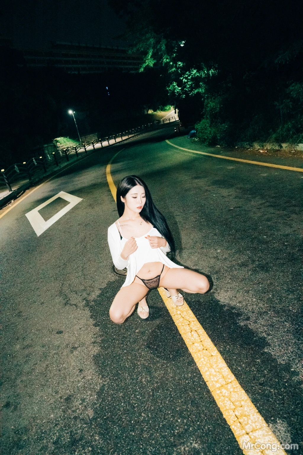 [Loozy] Bomi (보미): Night Roads (102 photos ) photo 1-6