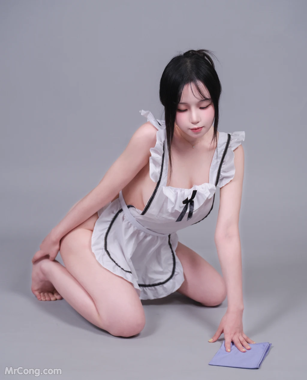 [Glamarchive] Woo U (우유): Vol.14 Maid Uniform (40 photos) photo 1-13