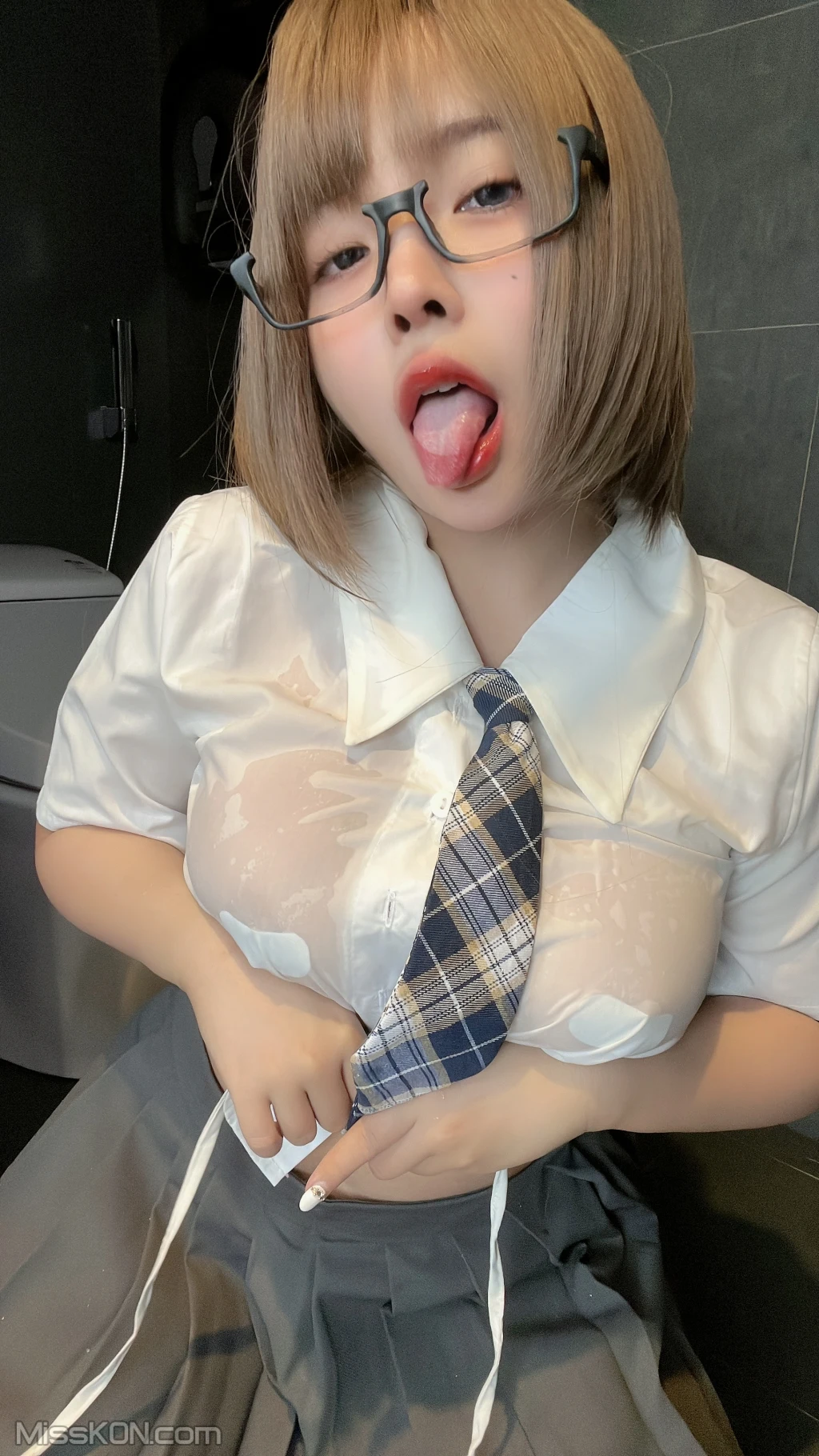 Coser@Sayo Momo: Public WC After School (44 photos )  photo 1-17