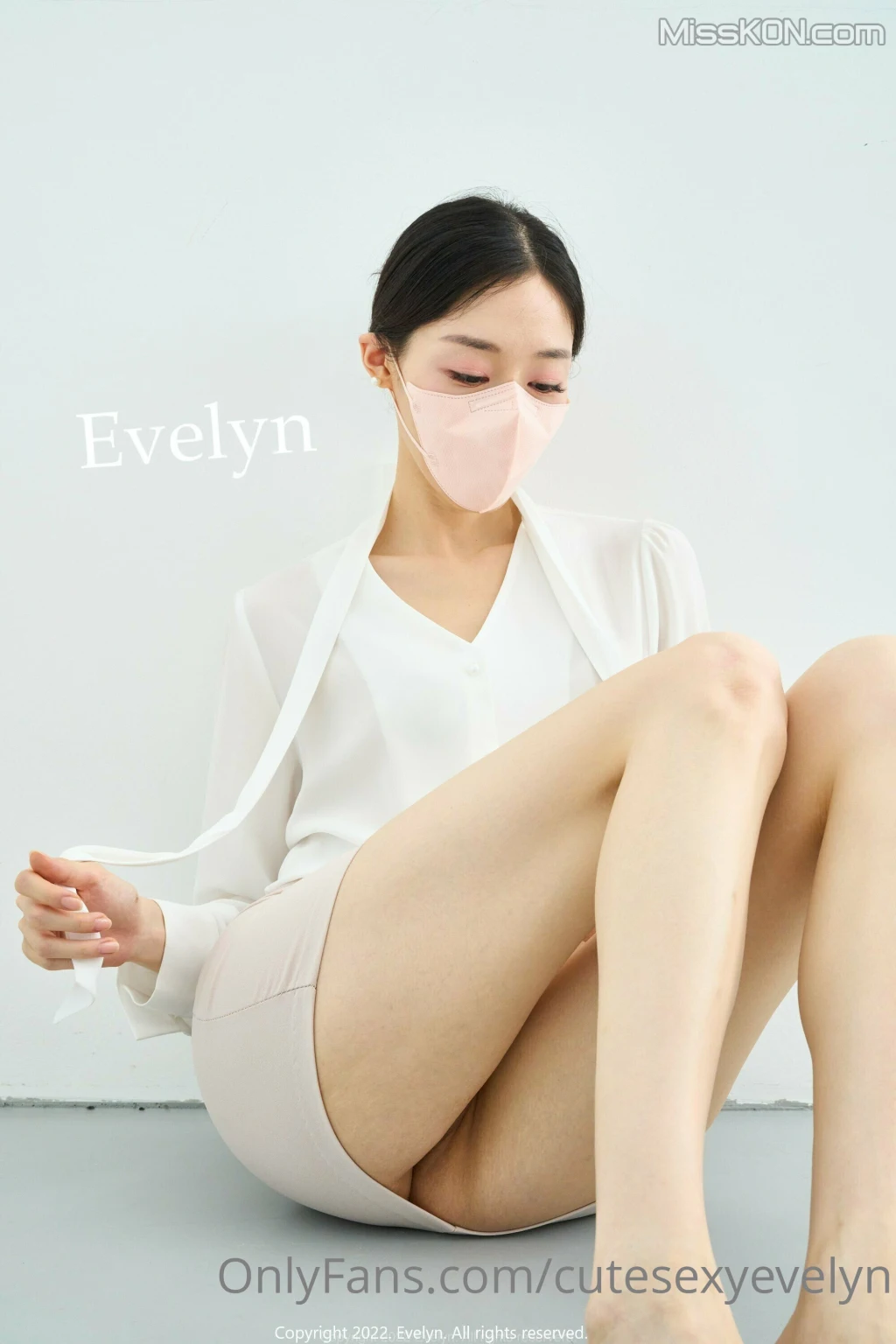 [OF] Evelyn (이블린): VVVIP Leak No.1 (107 ảnh )