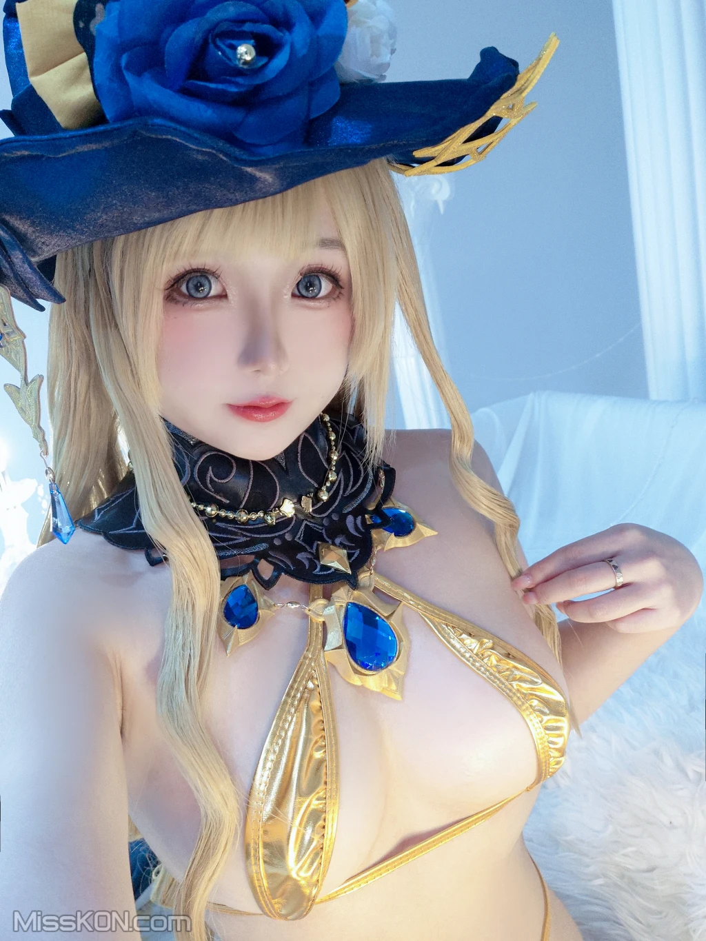 Coser@日奈娇: 原神 娜维娅 (76 photos)