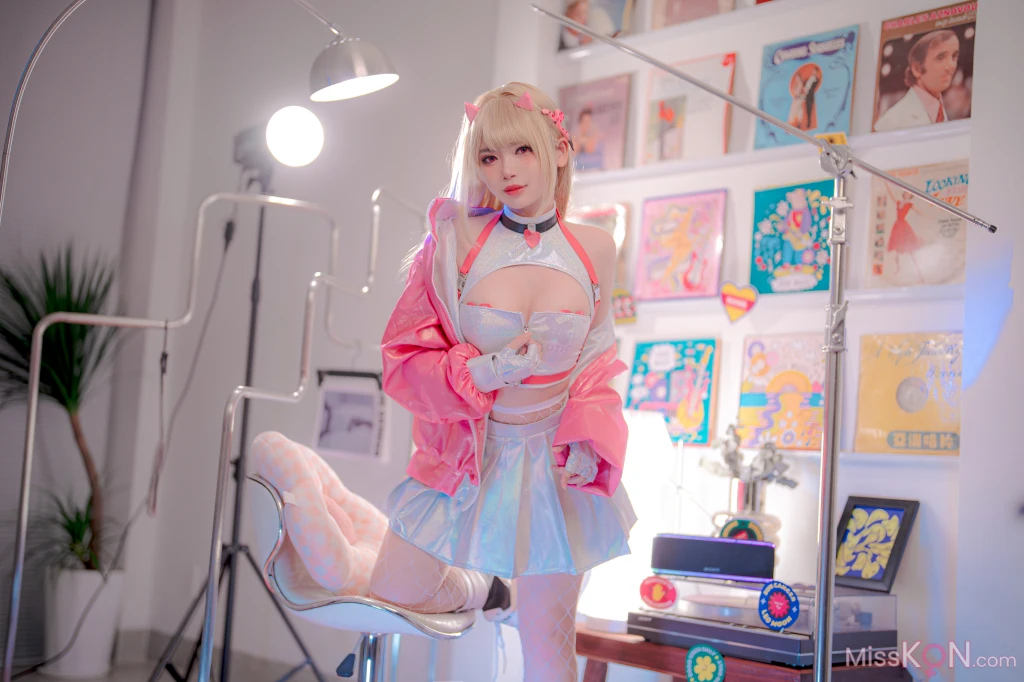 Coser@ZinieQ: Viper NIKKE (37 photos )