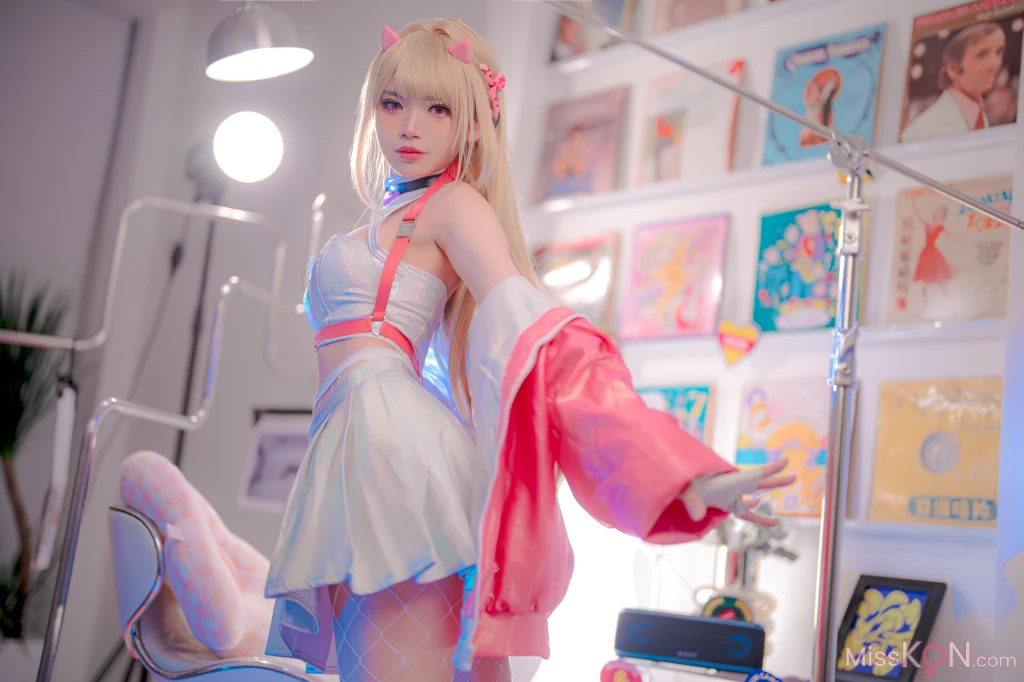 Coser@ZinieQ: Viper NIKKE (37 photos )