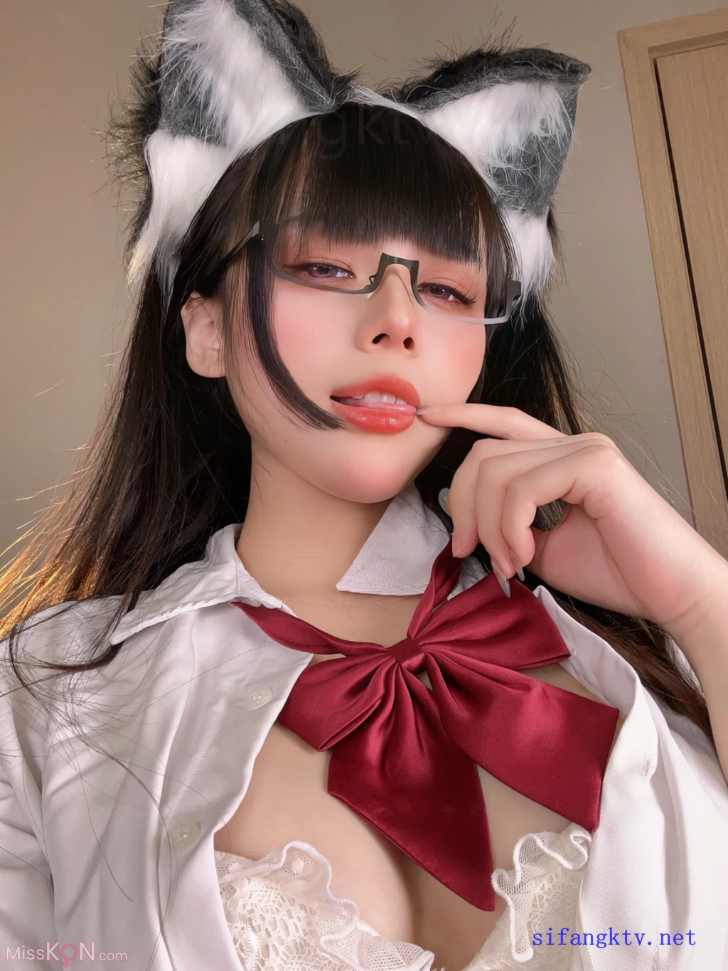 Coser@九言: 猫耳娘的裙底 (36 ảnh)