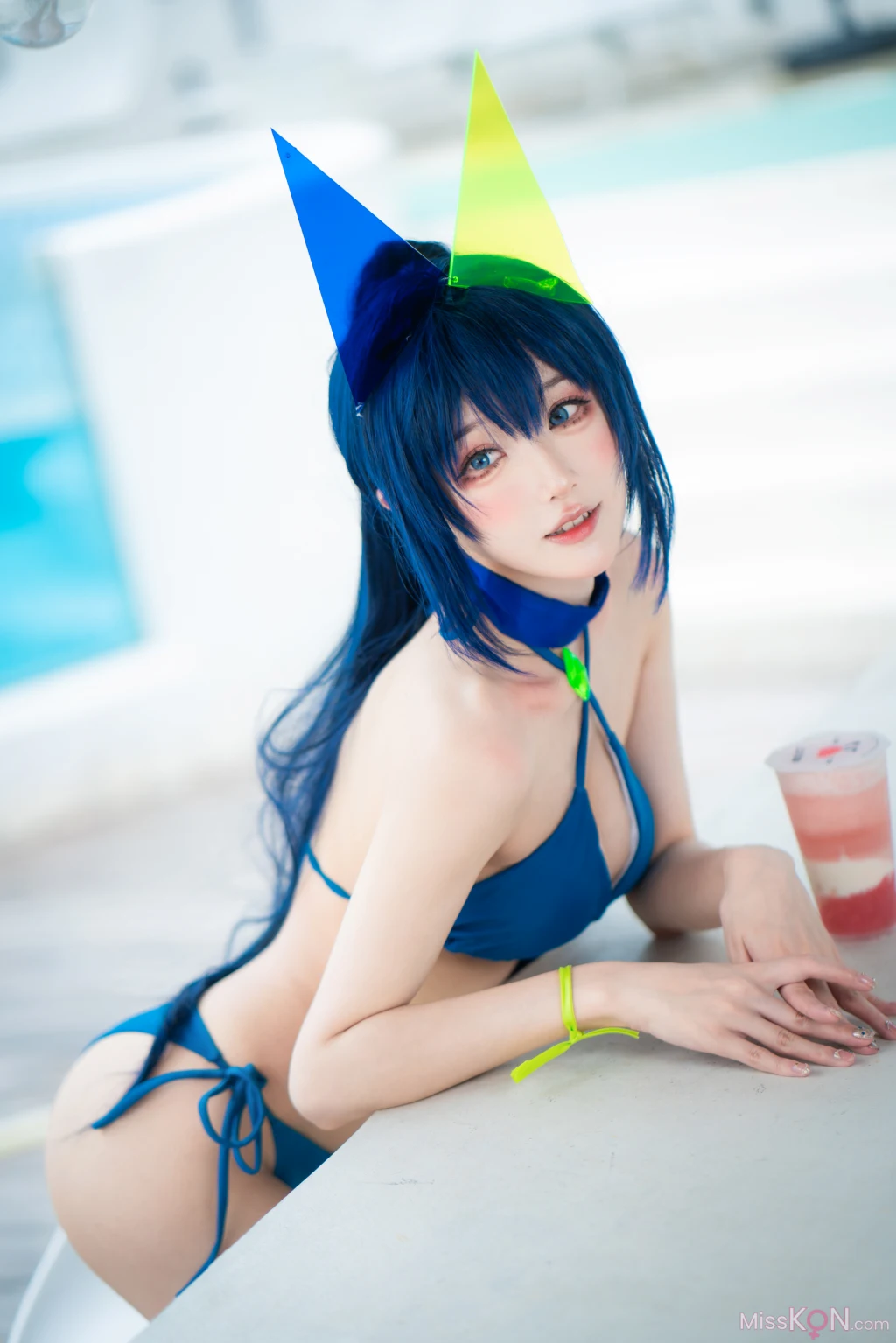 Coser@阿包也是兔娘: 花园泳装 (35 photos)