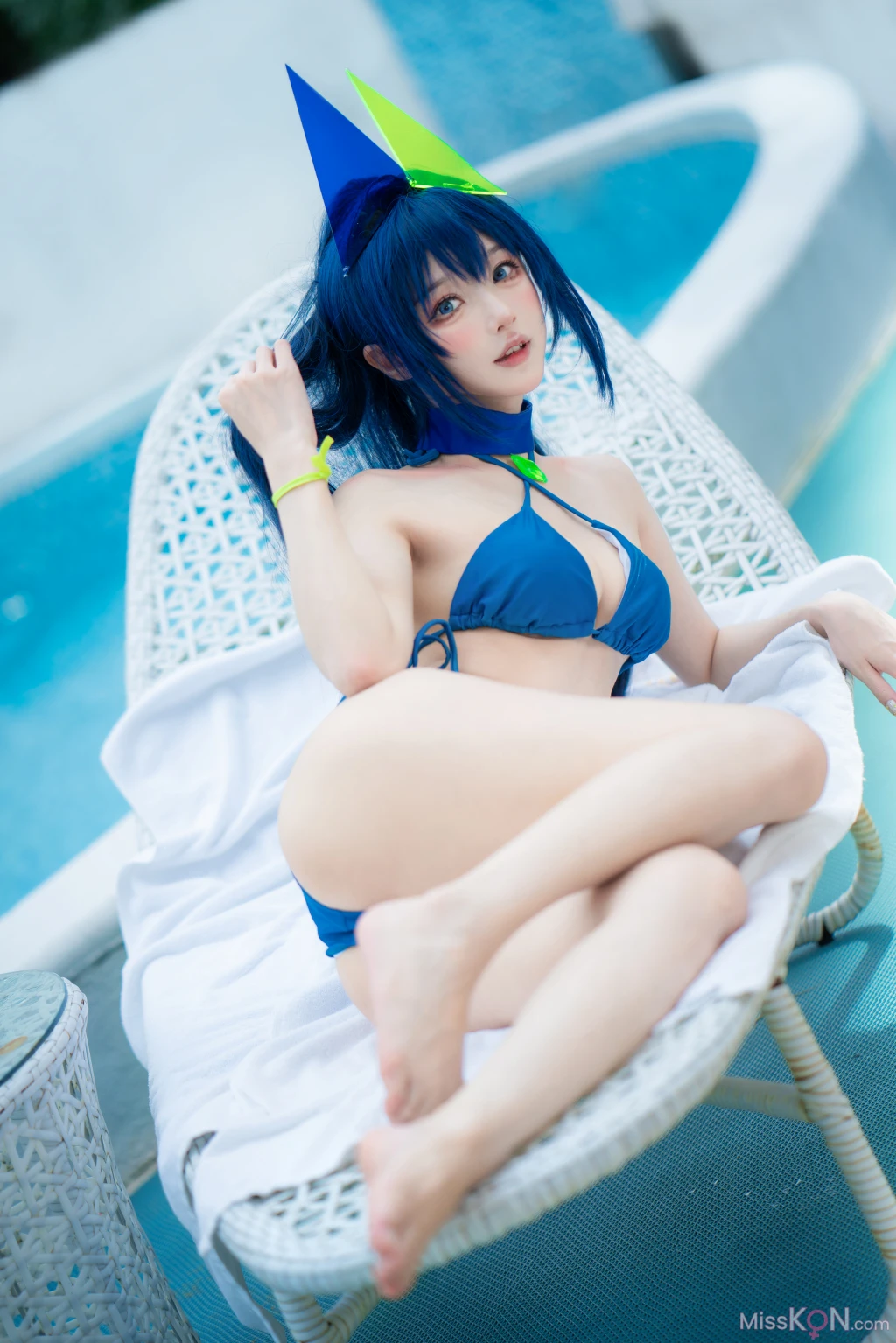 Coser@阿包也是兔娘: 花园泳装 (35 photos)