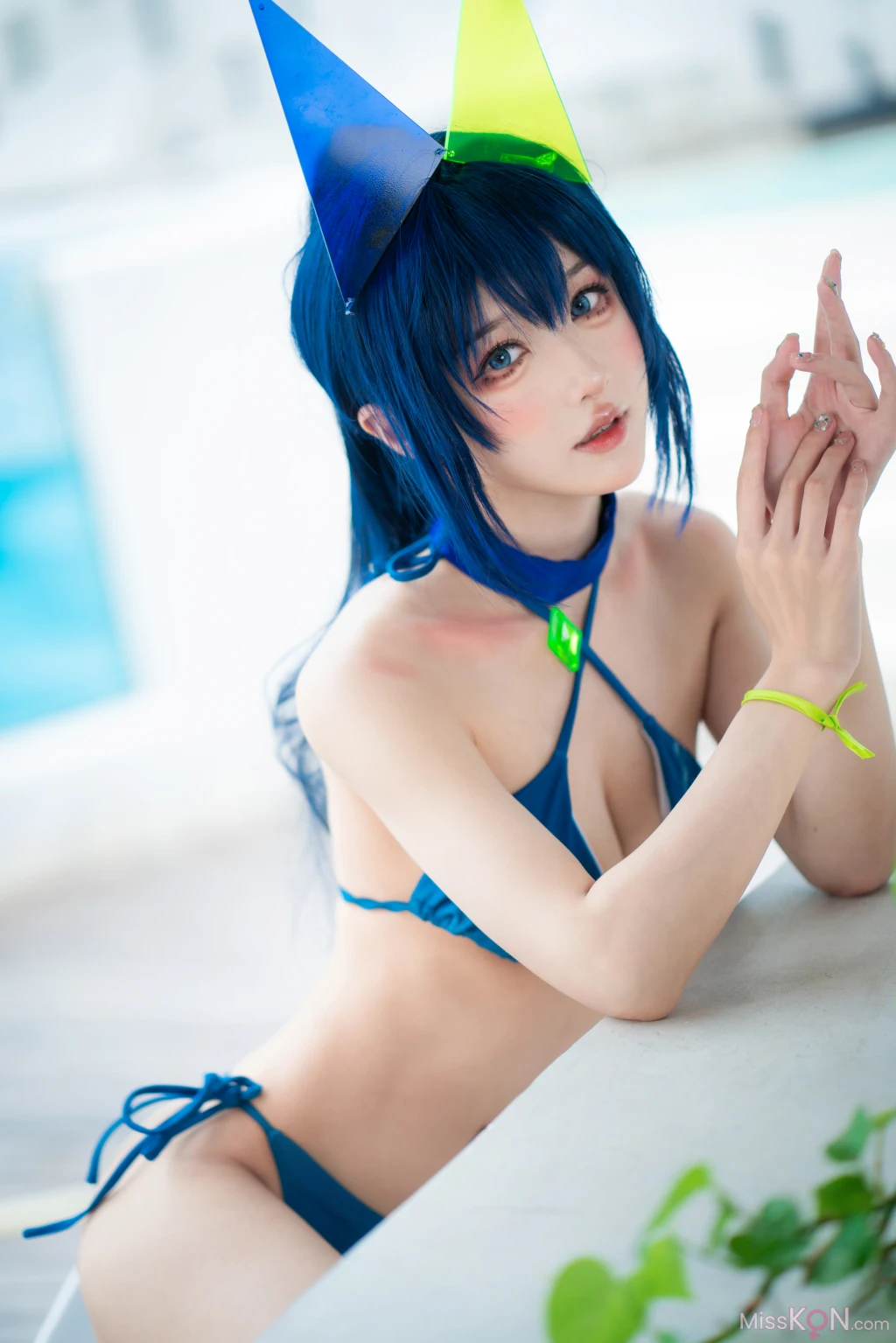 Coser@阿包也是兔娘: 花园泳装 (35 photos)