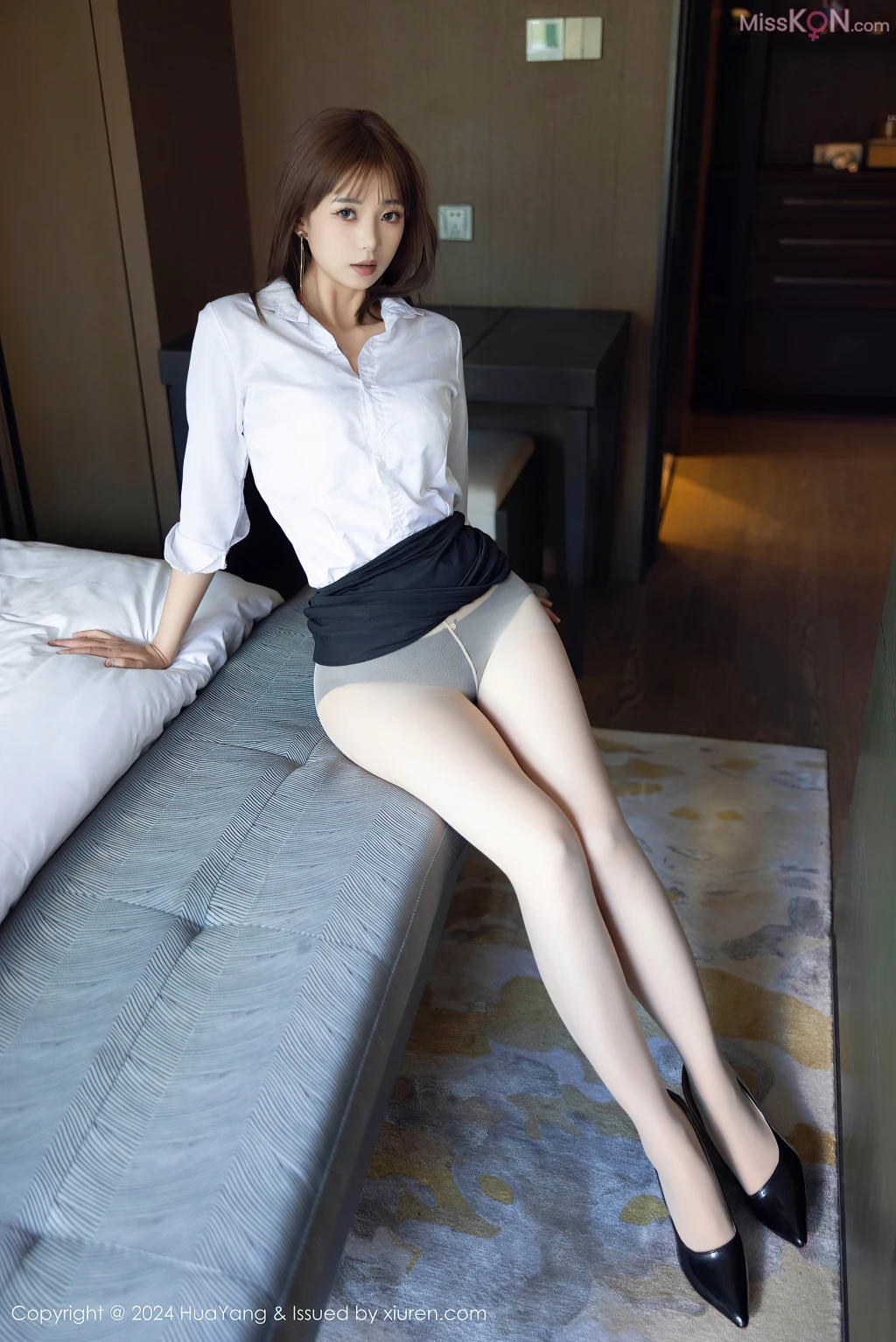 HuaYang Vol.604: 宋-kiki (76 photos)