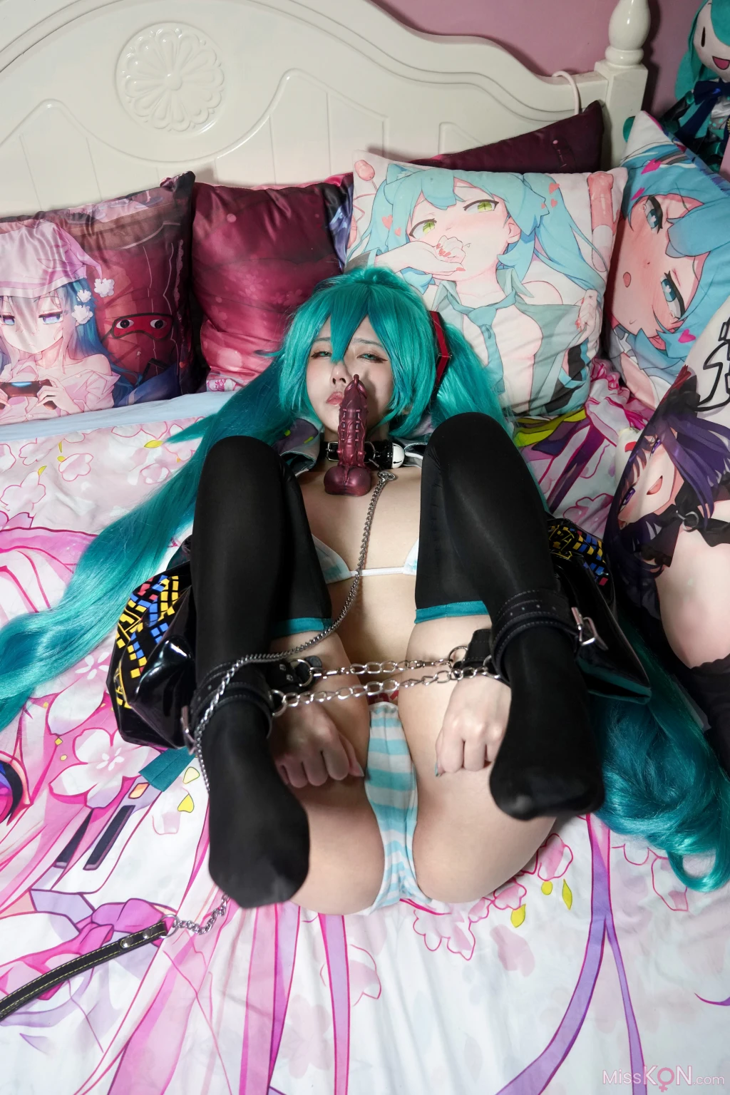 Coser@絞肉姬Walküre: Miku (50 photos)