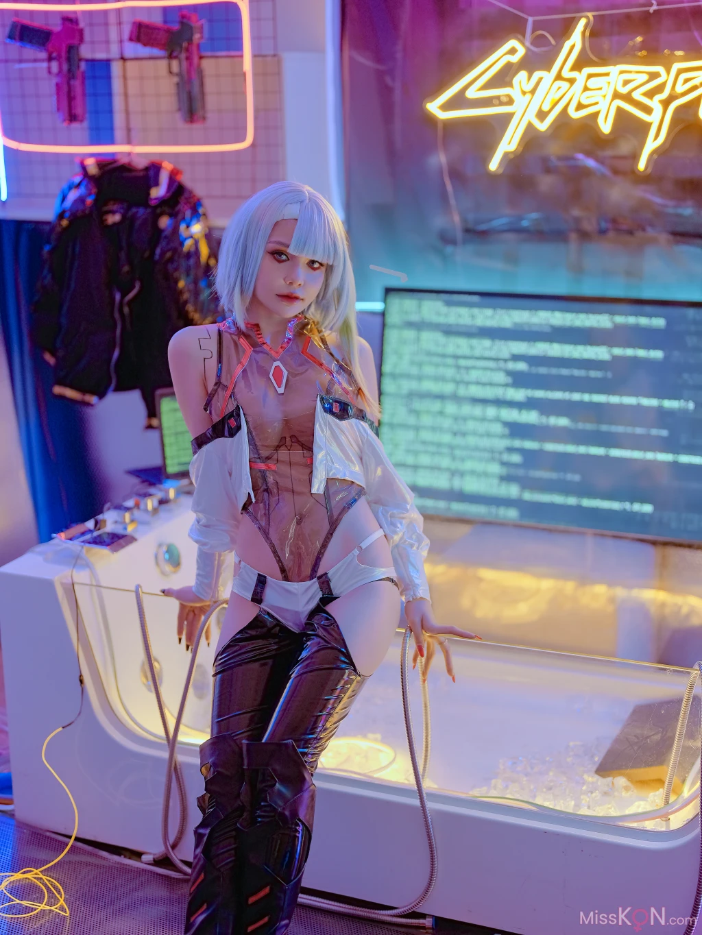 Coser@Joyce Lin: Lucy (Cyberpunk Edgerunners) (51 photos)