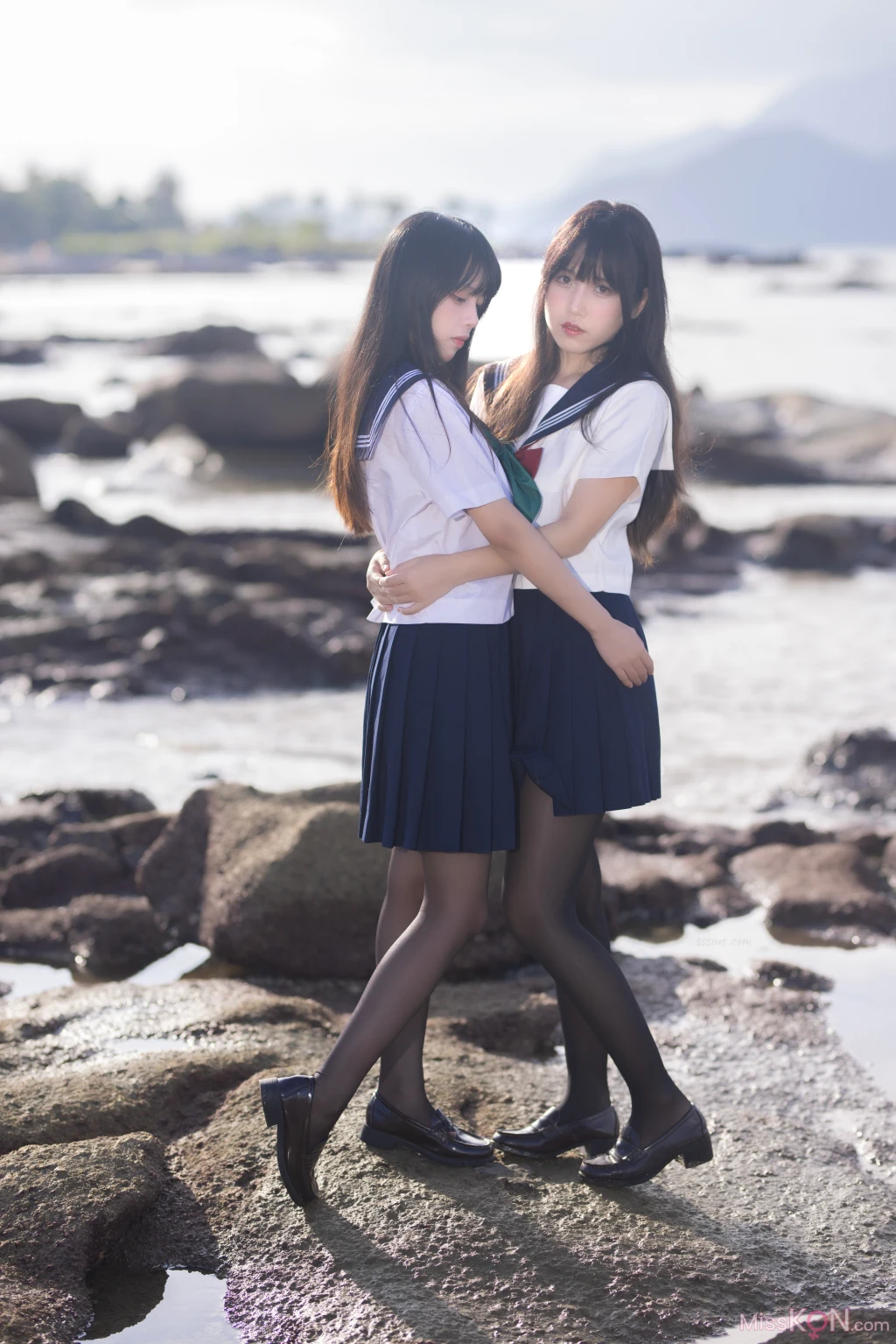 Coser@不呆猫 &amp; 三無人型: 水手服百合黑丝 (51 photos )